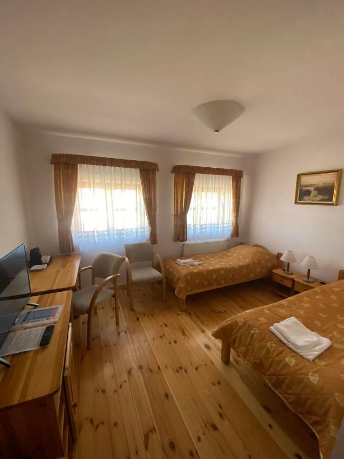 Ośrodek Wrzosowa Góra - pokoje Ruciane-Nida Exterior foto