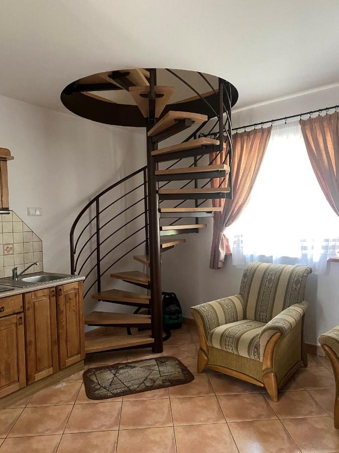 Ośrodek Wrzosowa Góra - pokoje Ruciane-Nida Exterior foto
