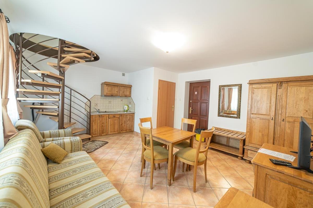 Ośrodek Wrzosowa Góra - pokoje Ruciane-Nida Exterior foto